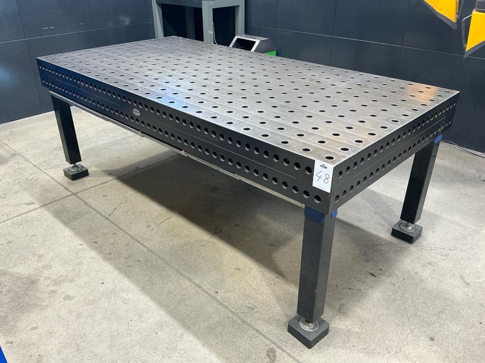Siegmund Welding table